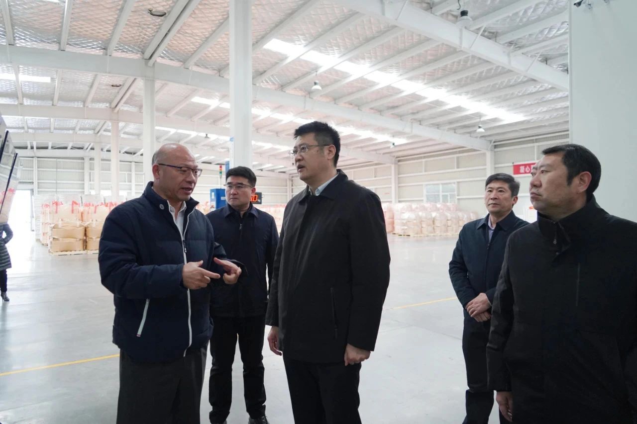 送温暖，提信心，谋发展1.jpg